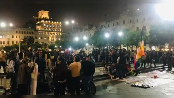 'Marcha Nacional': manifestantes se reúnen en la plaza San Martín a horas de la protesta