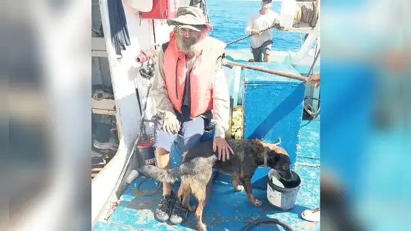 Náufrago y su perra Bella rescatados tras 3 meses en altamar