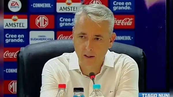 Tiago Nunes tras eliminación de Cristal: "Probamos que estamos para jugar en cualquier plaza"