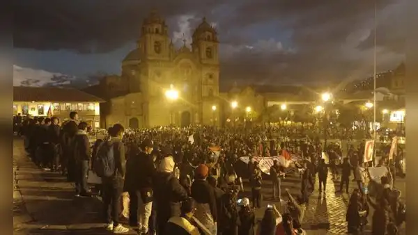 'Protestas en Perú': cientos de manifestantes de Cusco se unieron a la marcha contra Dina Boluarte