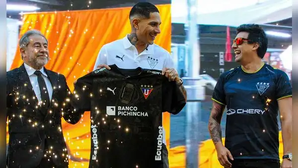 Paolo Guerrero tras ser presentado en LDU: "Trabajaré para traer títulos"