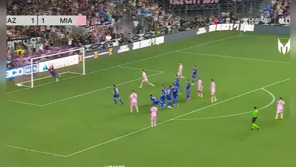 Lionel Messi anotó golazo de tiro libre al último minuto en su debut con el Inter Miami