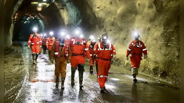 Gobierno se desentiende de trabajadores tercerizados tras resolución de Indecopi