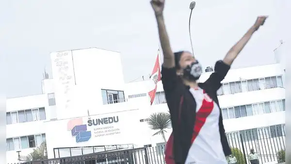 Dina Boluarte omitió retroceso en la Sunedu y recuperación de aprendizajes