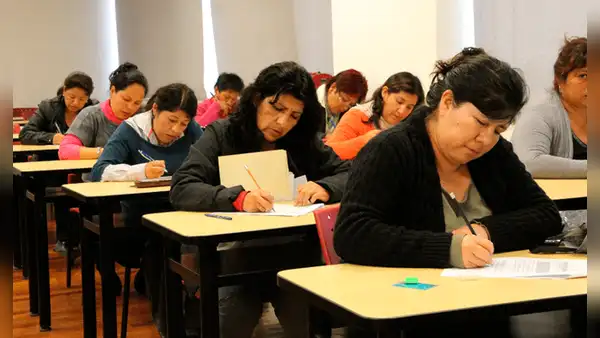 Nombramiento automático de docentes: ministra de Educación se pronuncia sobre proyecto del Congreso