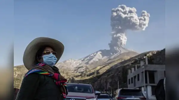 Cenizas del volcán Ubinas también se dispersaron hacia Puno