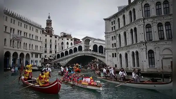 Unesco advierte que Venecia puede ser declarada como patrimonio en peligro por turismo masivo