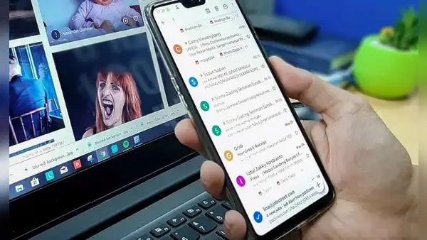 ¿Cómo cerrar sesión de Gmail desde un dispositivo móvil?