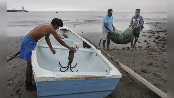 Pescadores perjudicados por el Fenomeno El Niño
