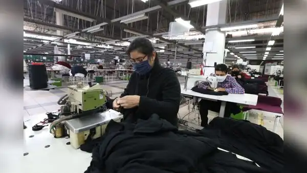 MTPE: se crearon más de 140.000 puestos de trabajo formales del sector privado en abril