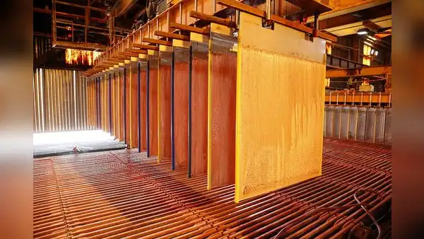 Chile promulga nuevo impuesto a la gran minería que impulsará recaudación de US$1.350 millones