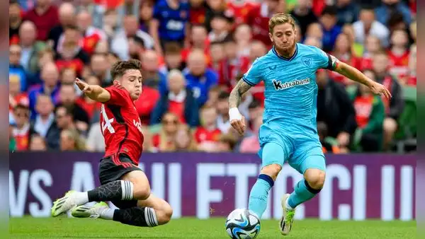 Manchester United empató 1-1 con Athletic Club con gol agónico de Facundo Pellistri