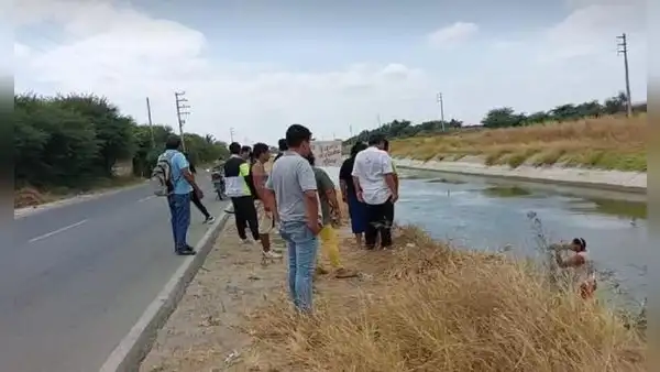 Mototaxi cae a canal Daniel Escobar en Piura: hay un muerto y 3 desaparecidos