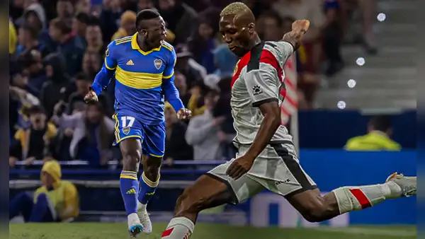 ¿Por qué Luis Advíncula tiene tantos goles de zurda si es diestro?