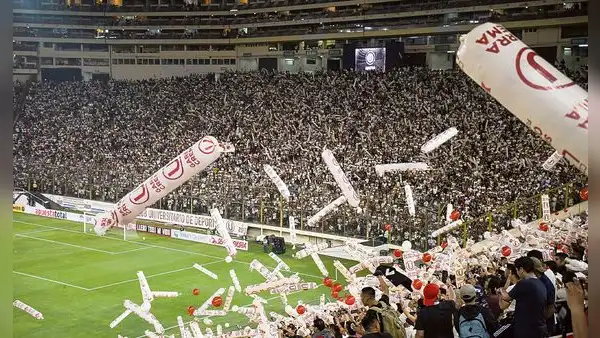 Advertencia Monumental: Universitario recibe sanción económica tras actos racistas en Copa Sudamericana