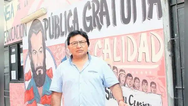 Sutep condena que los congresistas impulsen retrocesos en educación