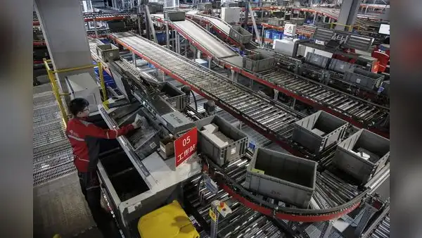 La producción industrial china se desaceleró en julio hasta el 3,7%