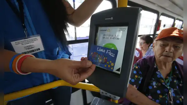 ¿Dónde recargar tu tarjeta del corredor y del Metropolitano en Lima? Puntos de pago