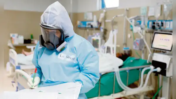 COVID-19 en Perú: se registran 30.000 casos y más de 2.000 fallecidos en el año