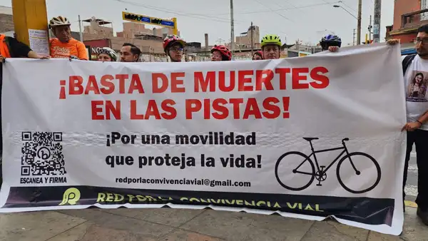 ¡Más ciclovías! Familiares rinden homenaje a ciclistas víctimas de accidentes de tránsito