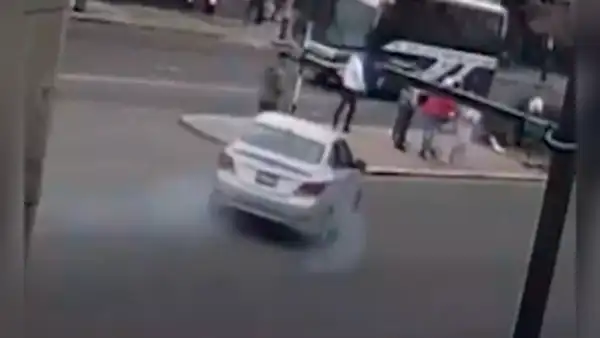 Surquillo: delincuente atropelló a transeúnte tras intentar huir de la PNP