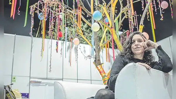 Ariana Harwicz: “Una novela tiene que sonar como una banda de rock”