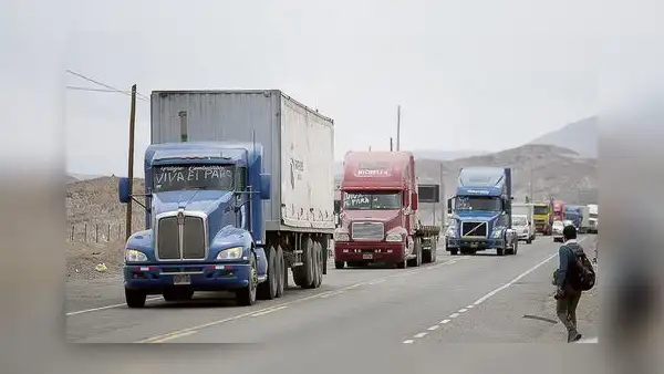 Transportistas anuncian paro nacional indefinido: ¿cuándo inicia y cuáles son sus reclamos?