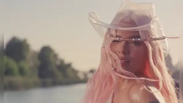 ¿Cuál es la letra completa de 'Mi ex tenía razón', la nueva canción de Karol G?