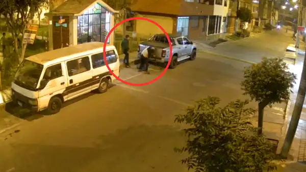 Comas: delincuentes realizan disparos y golpean al chofer para llevarse camioneta