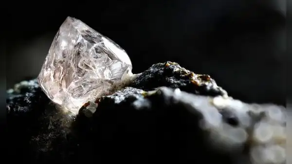 Fuentes de diamantes emergen del interior de la Tierra por la separación de continentes