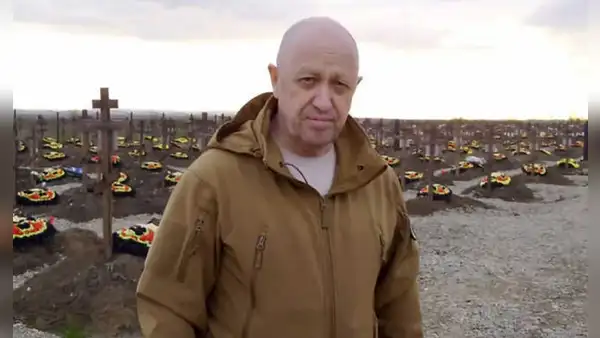 Avión en el que viajaba Yevgeny Prigozhin, jefe de grupo Wagner, se estrella en Rusia: reportan 10 muertos