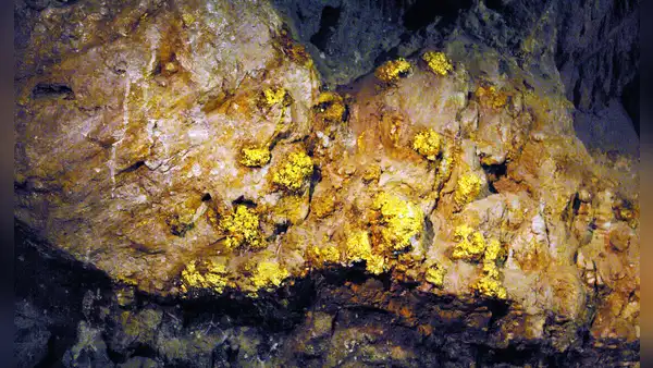El lugar inaccesible donde podría esconderse el 99% del oro de la Tierra