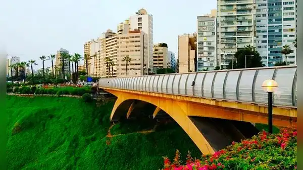 ¿Cuándo inicia la primavera 2023 en Perú y en qué mes termina?