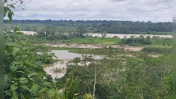 Ríos de oro y mercurio: 30 pueblos indígenas amenazados por la minería ilegal e informal