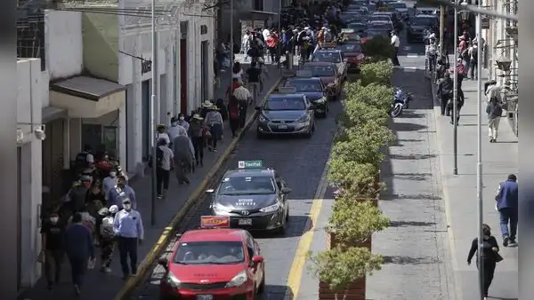 Alcalde de Arequipa anunció que reabrirán el padrón Setare para formalizar taxistas