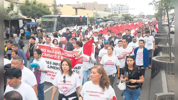 Comerciantes de Gamarra marchan pidiendo mayor seguridad y el fin de mafias