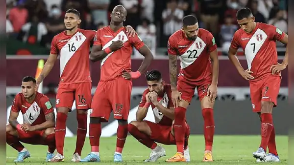 Selección peruana sufriría una gran baja para crucial duelo ante Brasil por las Eliminatorias