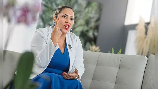Digna Calle: “Me han puesto la cruz porque les quité las gollerías a mis colegas congresistas”