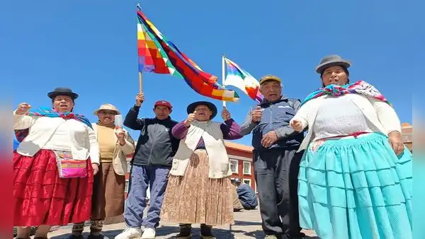 Aymaras y quechuas viajarán a Lima para exigir renuncia de Dina Boluarte