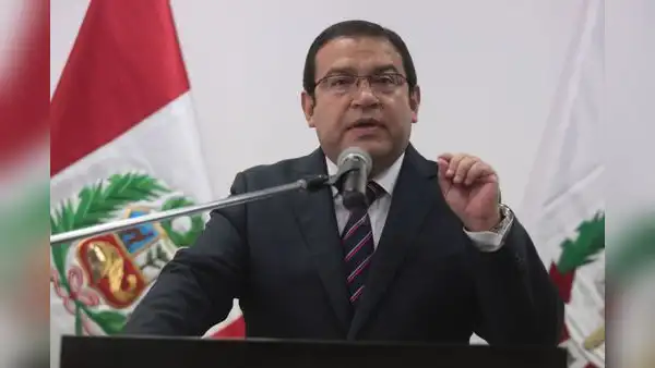Alberto Otárola tras acusación por contratos irregulares: "¿Quieren que existan reuniones clandestinas?"