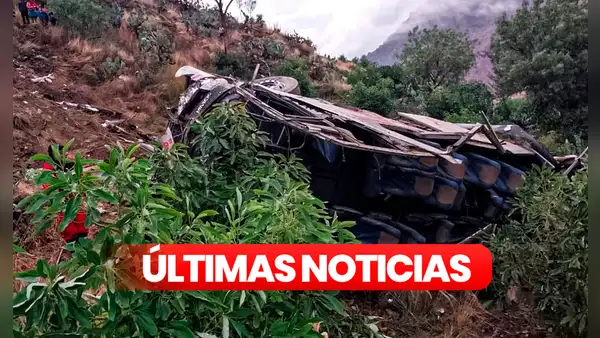 Huancavelica: 25 personas fallecen tras caída de bus Molina en carretera Ayacucho-Huancayo