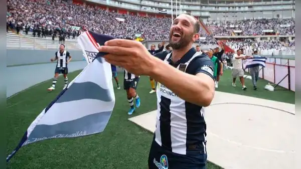 Barcos ilusiona a los hinchas de Alianza Lima: "Matemáticamente es posible el tricampeonato"