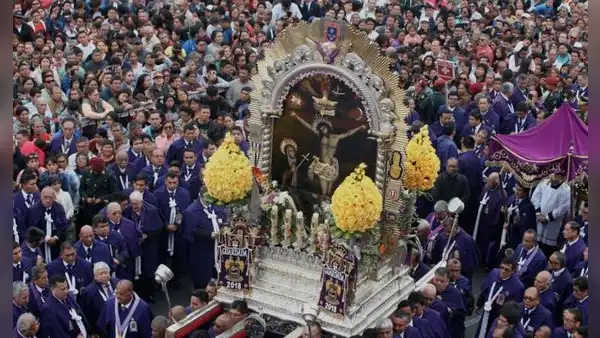 Frases de devoción al Señor de los Milagros: estos son los 50 mejores mensajes de fe