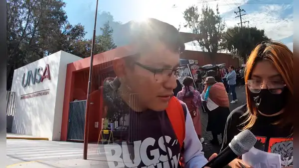 Joven cuenta su triste historia al postular a la UNSA: "Vine sin pasaje para regresar a casa"
