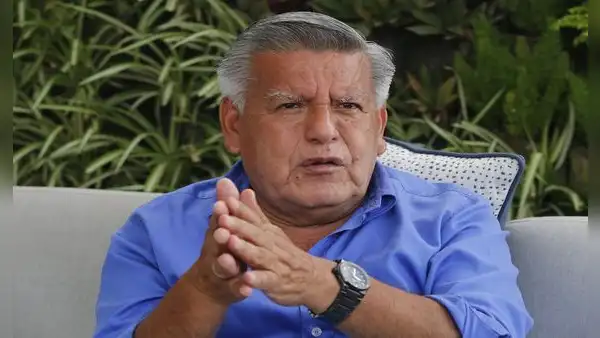 Acuña: “Sería un gran error que el Congreso destituya la JNJ”