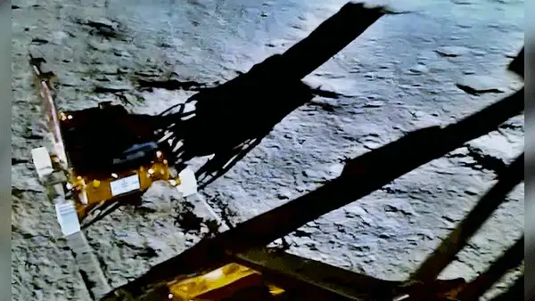 La India no logra restablecer contacto con su nave en la Luna