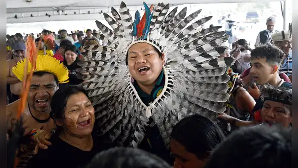Indígenas celebran sentencia histórica: “Lloramos de alegría”