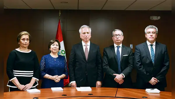 Juristas coinciden: denuncia contra Junta Nacional de Justicia no tiene asidero