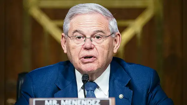 Estados Unidos: senador demócrata en serios líos por soborno