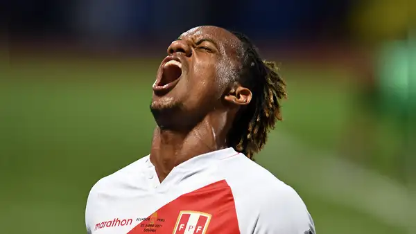 Los jugadores que llamaría Reynoso para reemplazar a André Carrillo ante Chile y Argentina